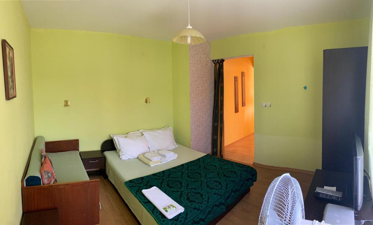 Guest House “Olesya” Obzor Exterior foto