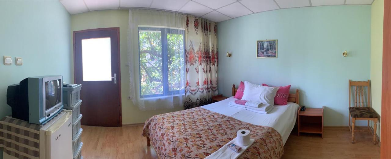 Guest House “Olesya” Obzor Exterior foto